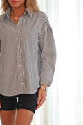 Camisa Catarina Listrada - Preta